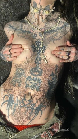 Skinwalkerleyla photo 1