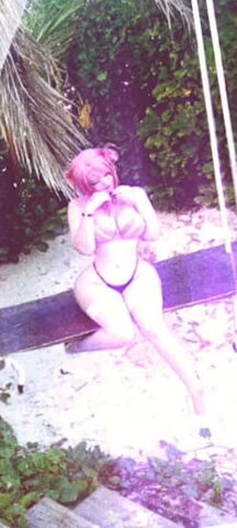 Skirby Sexy (1 photo)
