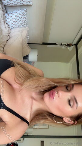 Sky Bri nude photo 19