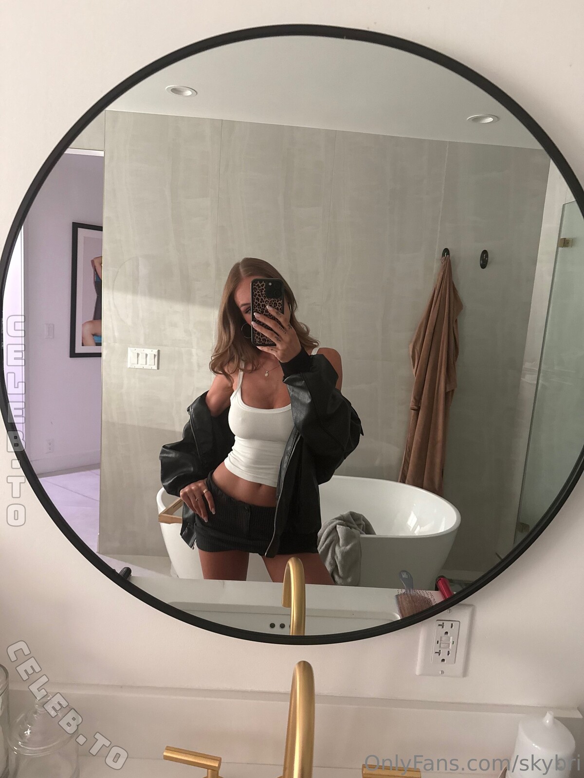Sky Bri nude photo 14