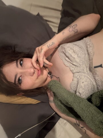 skye nude photo 42