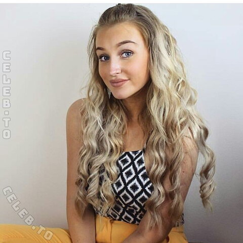 Slimladysashka nude photo 7