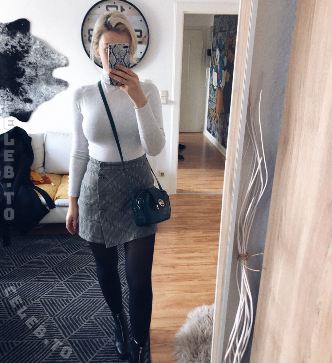 Slimladysashka nude photo 1