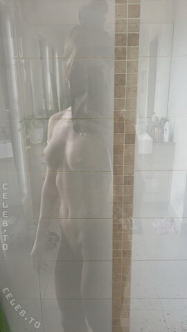 Smallvanillagirl nude photo 3