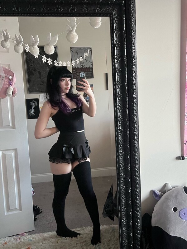 Snottea nude photo 1