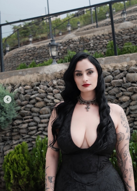 Sofi Mdivnishvili nude photo 2