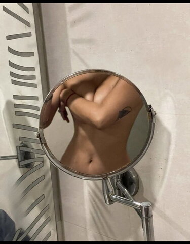 Sofia Ansari nude photo 3