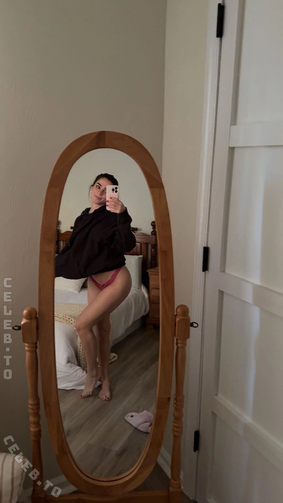 Sofia Crnilovic nude photo 15