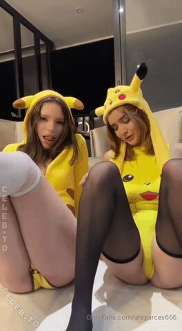 Sofia Rodriguez – Lesbian video with