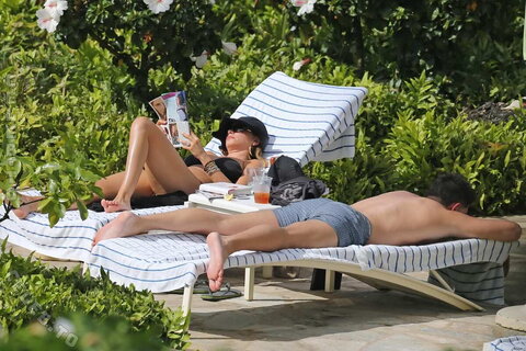 Sofia Vergara nude photo 4