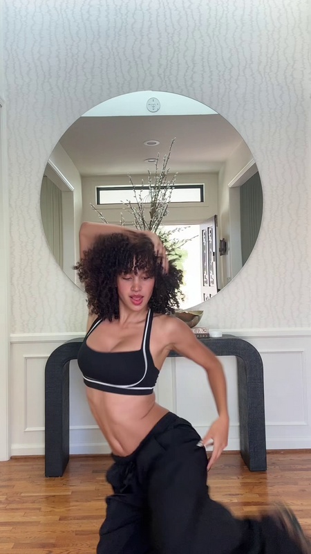 Sofia Wylie nude photo 3