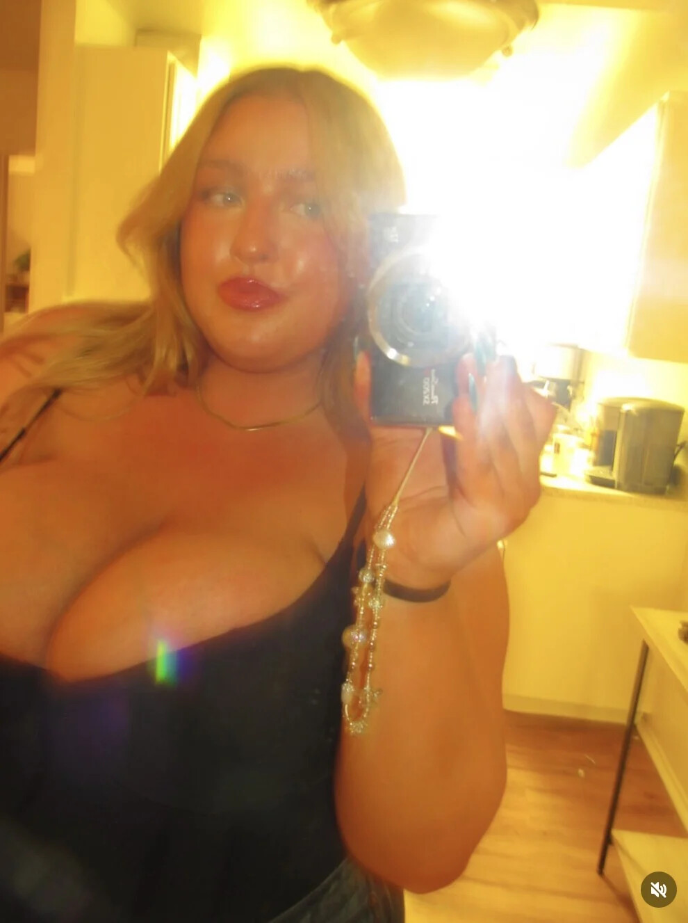 Sofia nude photo 2