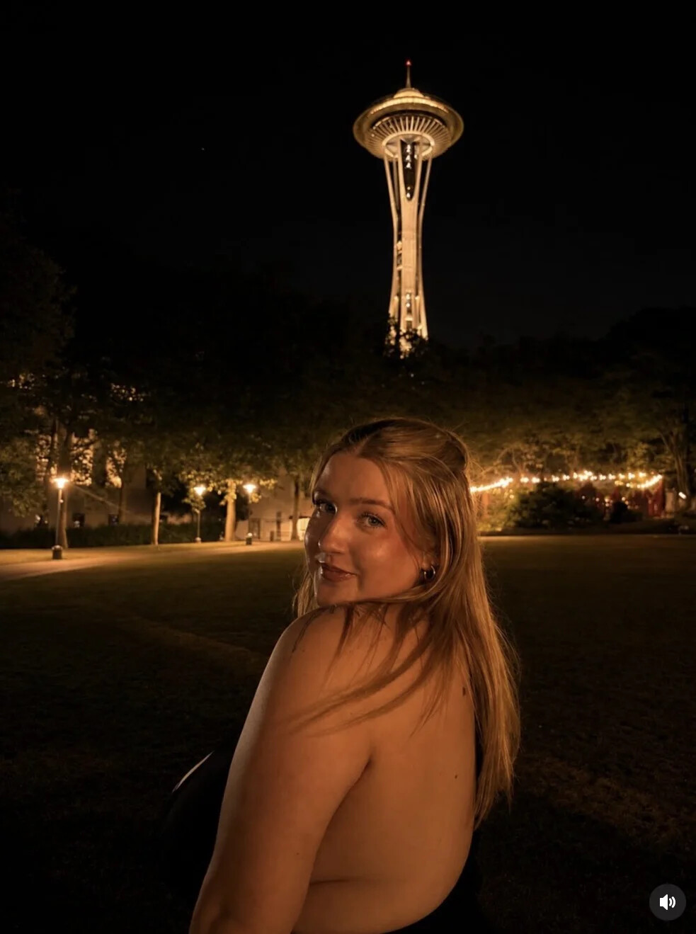 Sofia nude photo 3