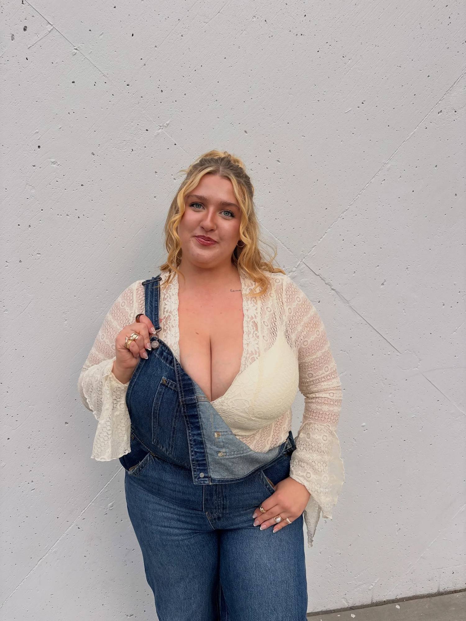 Sofia nude photo 3