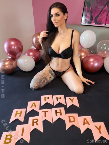 Sofialove nude photo 3