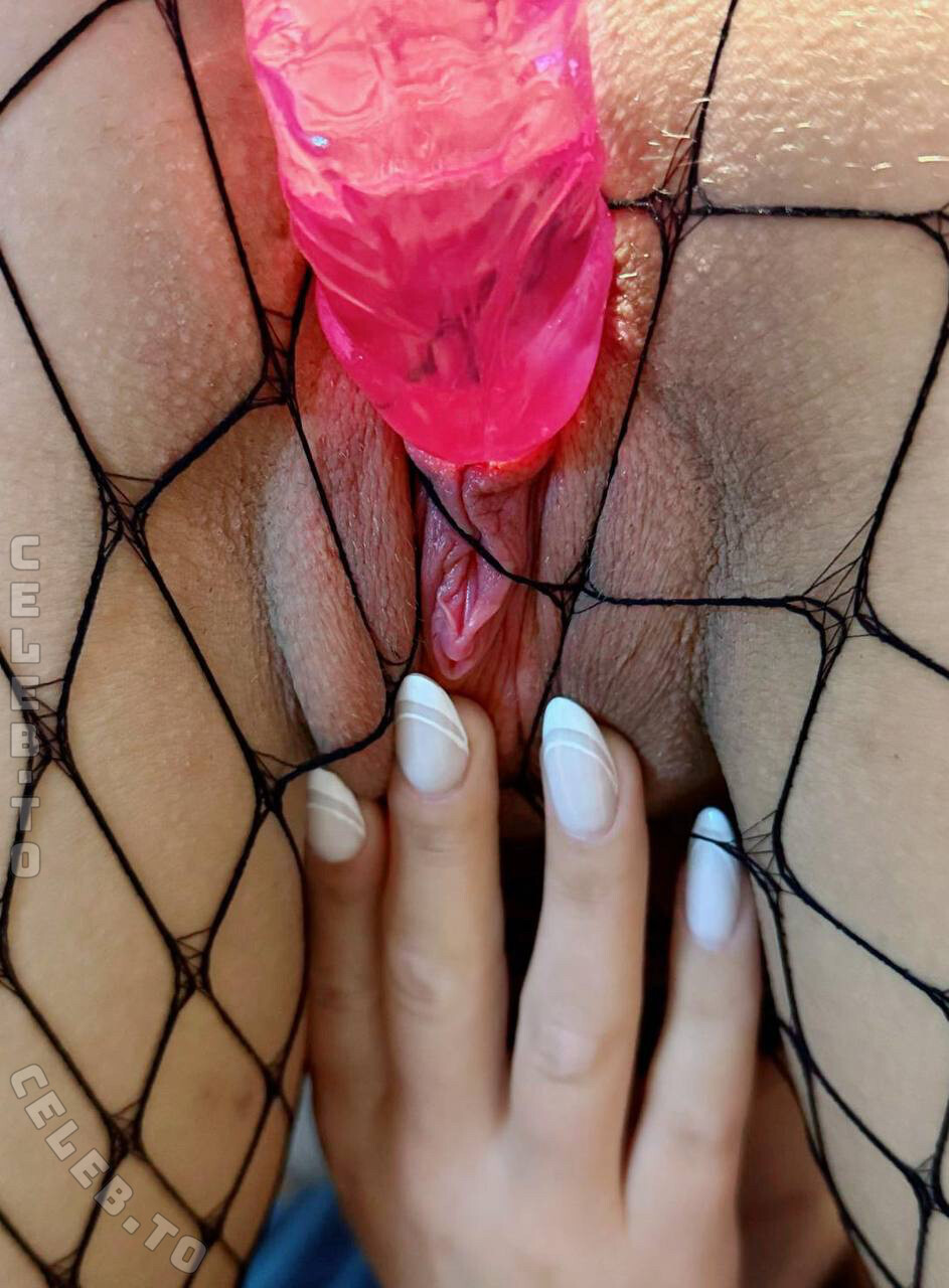 Sofielovely nude photo 2