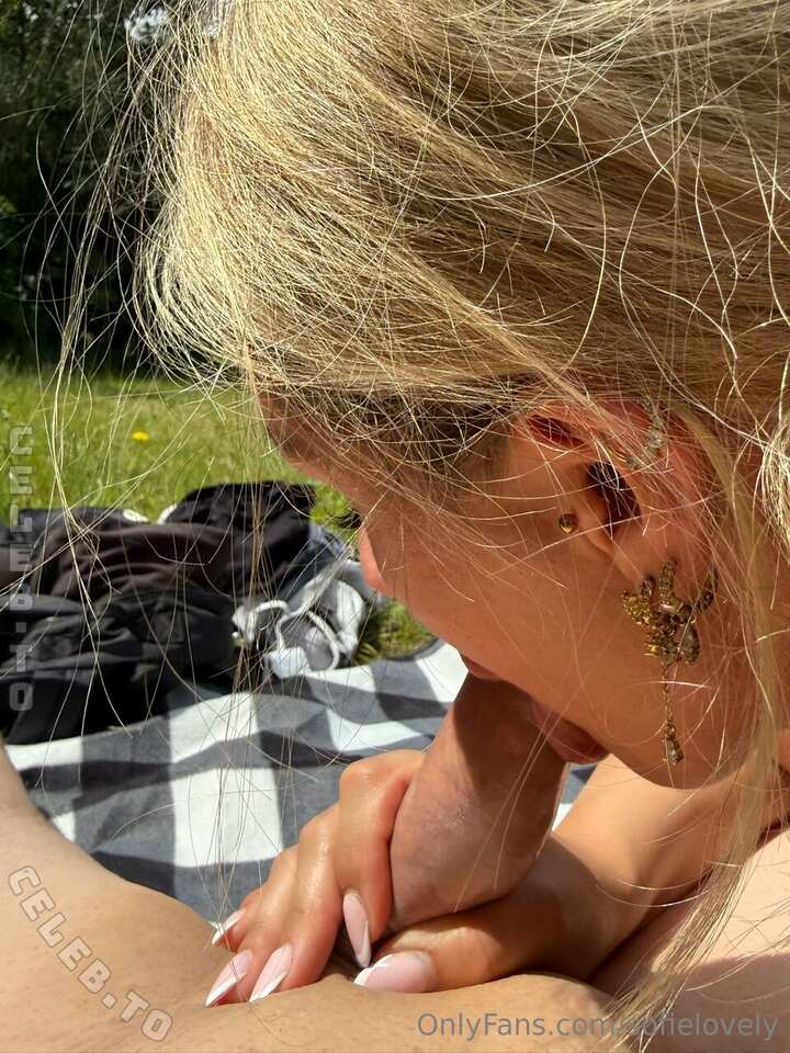 Sofielovely nude photo 1