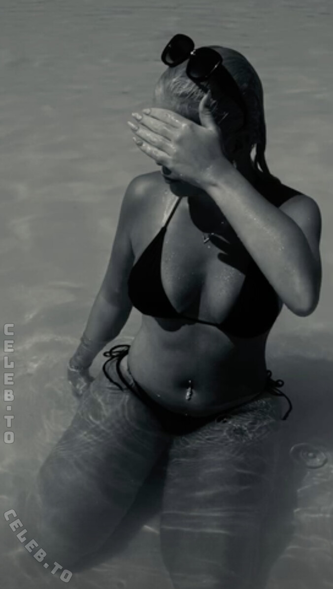 sofimajava nude photo 1
