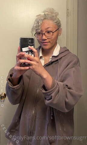 softbrownsugrr nude photo 4