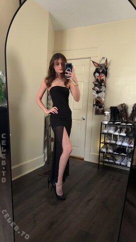soggyalien22 nude photo 19
