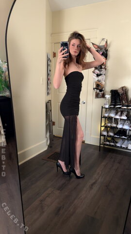 soggyalien22 nude photo 15