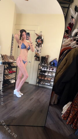 soggyalien22 nude photo 64