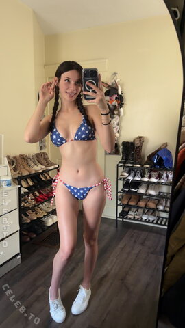 soggyalien22 nude photo 56