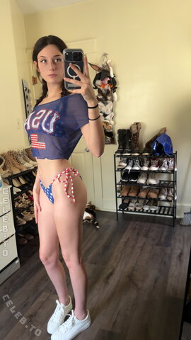 soggyalien22 nude photo 52