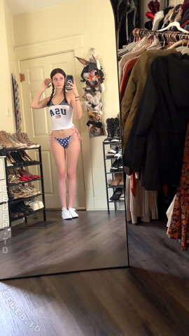 soggyalien22 nude photo 44