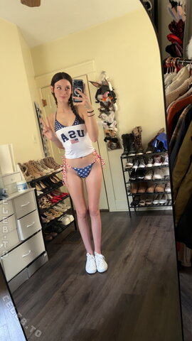 soggyalien22 nude photo 41