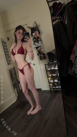 soggyalien22 nude photo 7
