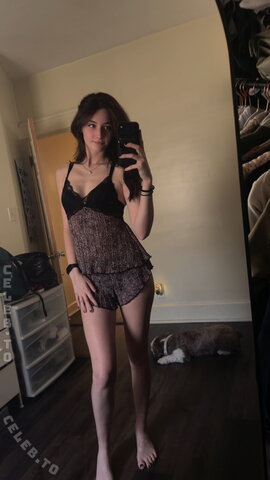 soggyalien22 nude photo 41