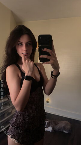 soggyalien22 nude photo 40