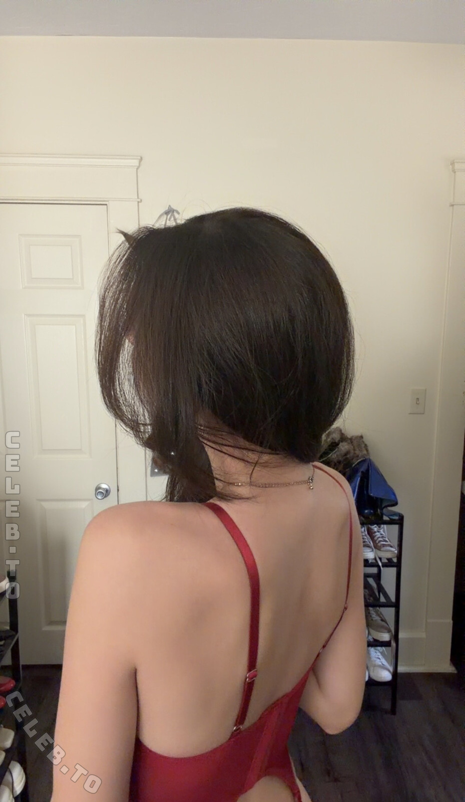 soggyalien22 nude photo 12