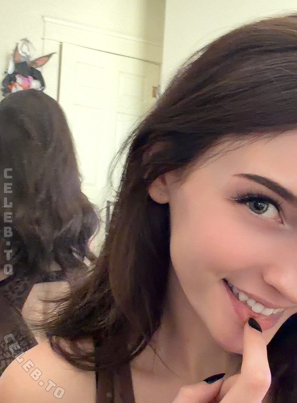 soggyalien22 nude photo 5