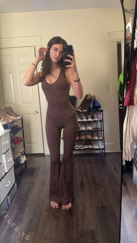 soggyalien22 nude photo 4
