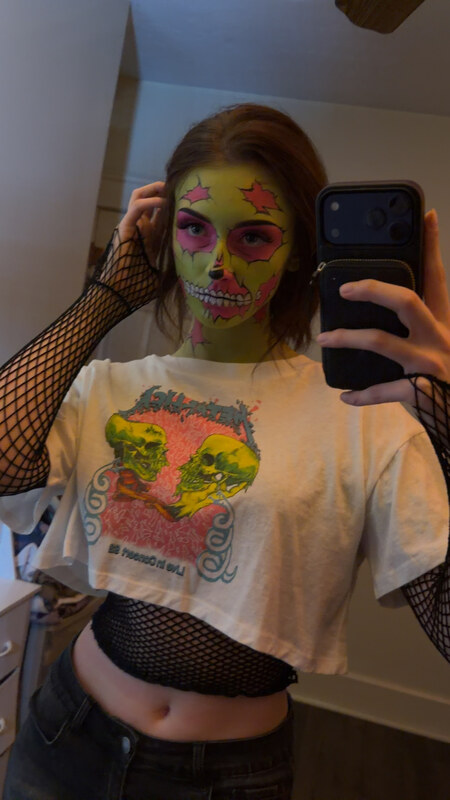 soggyalien22 nude photo 18