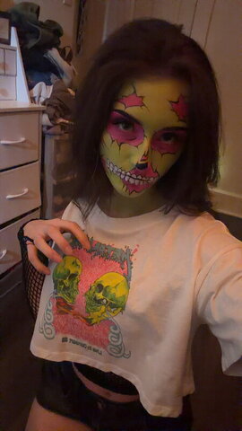 soggyalien22 nude photo 26