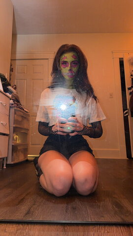 soggyalien22 nude photo 24