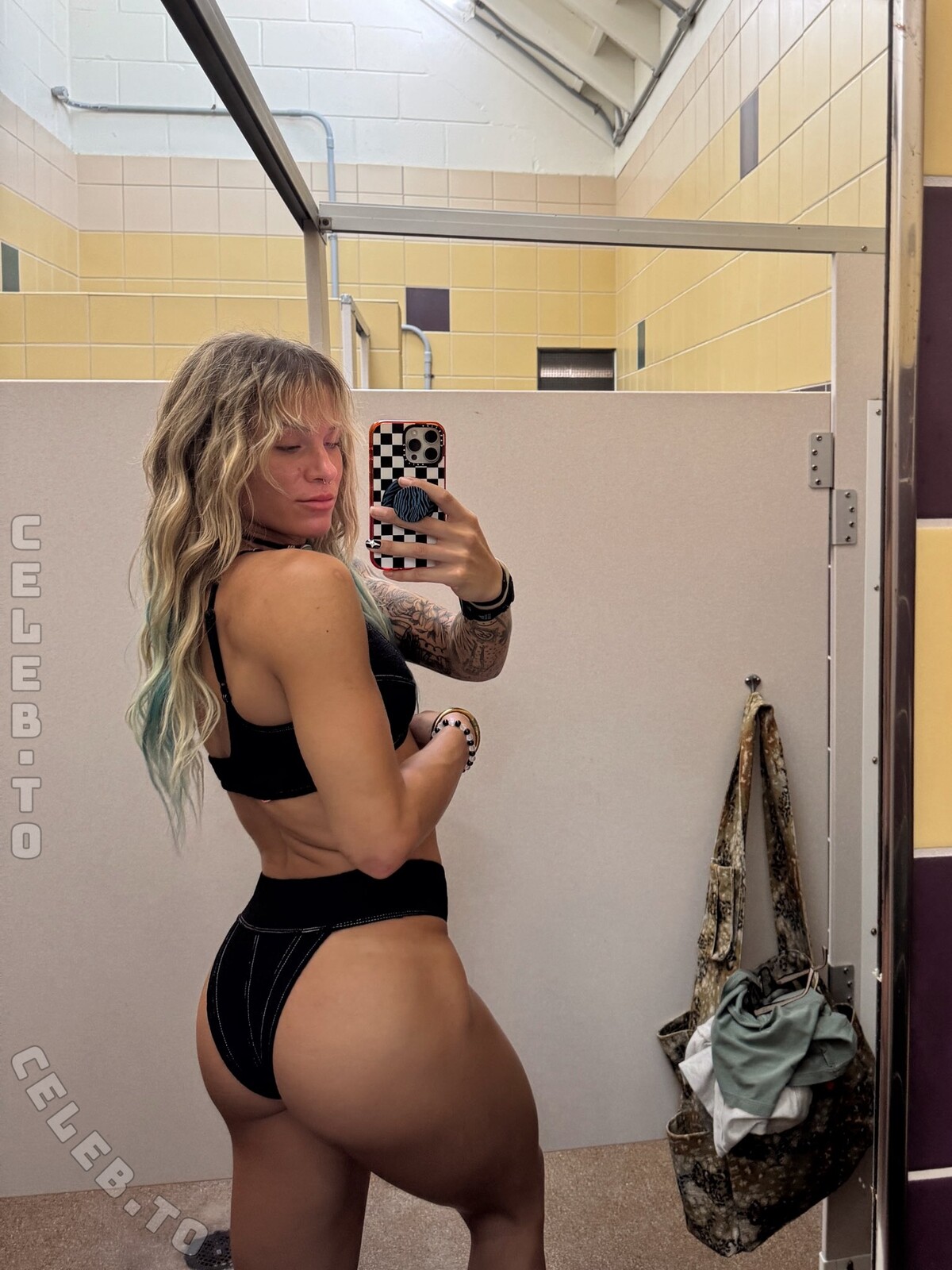 Sol Ruca nude photo 5
