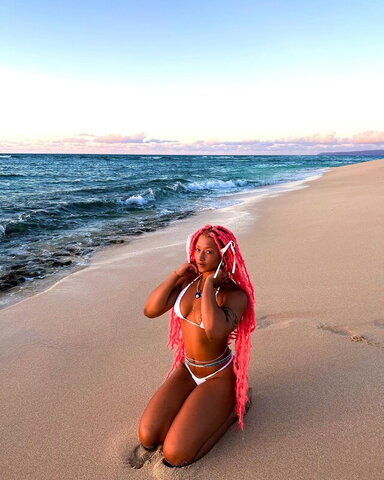 Soleyfaye nude photo 9