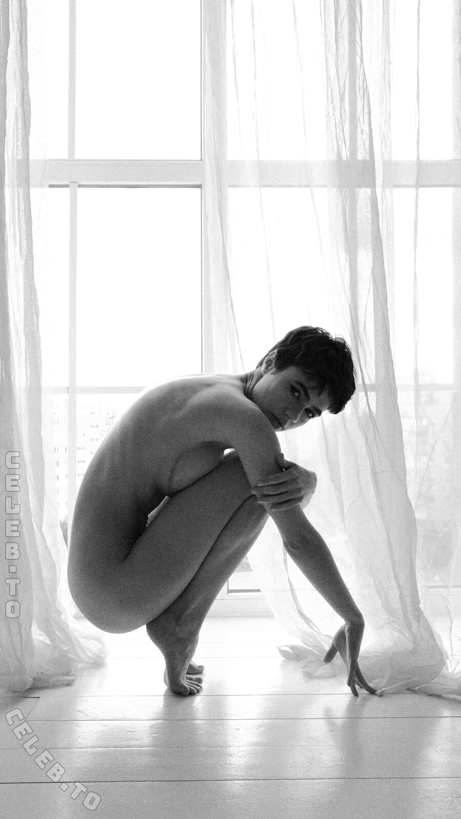 Solomia Maievska nude photo 11