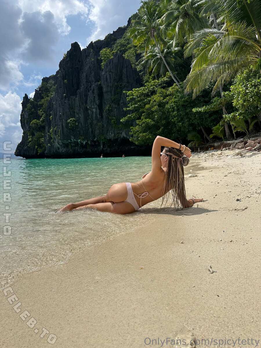 SoloTetty nude photo 2