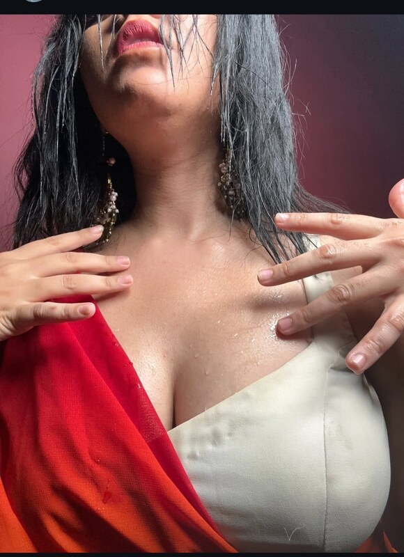 Sonali kaintura nude photo 20