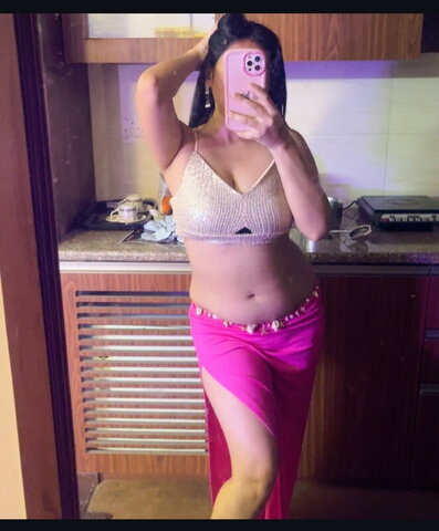 Sonali kaintura nude photo 6