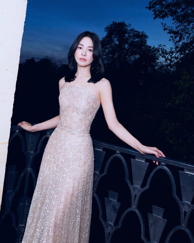 Song Hye-kyo nude