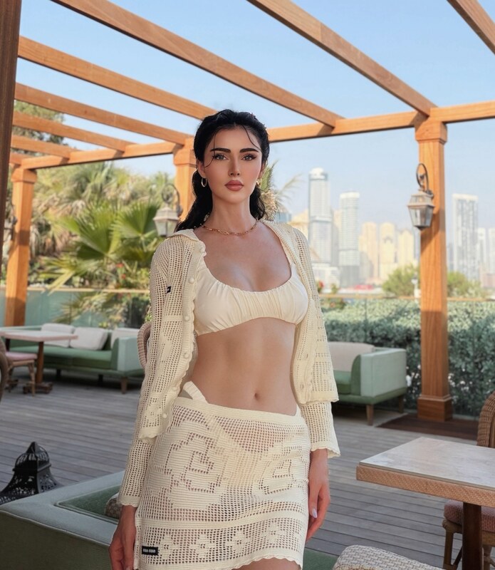 Sonia Beytoushi nude photo 5