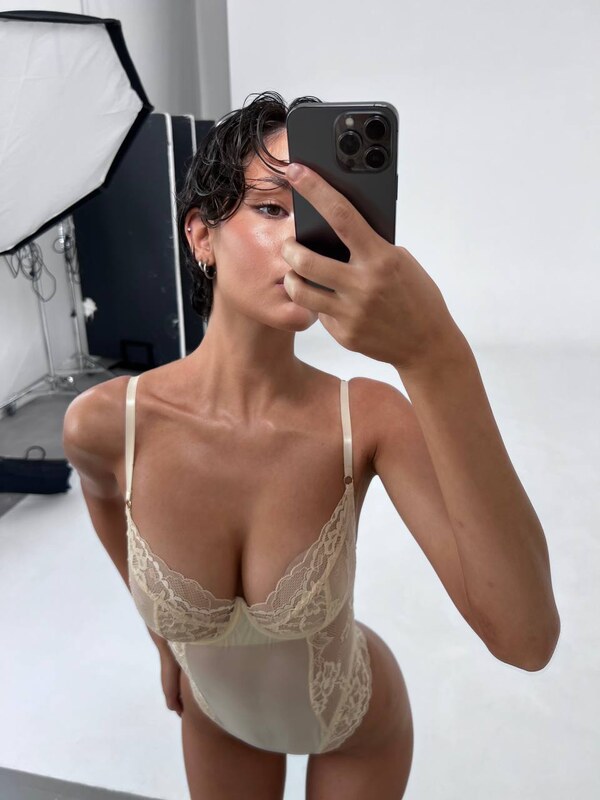 Sonya Zoloeva nude photo 36