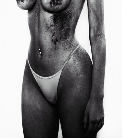Sonya Zoloeva nude photo 10