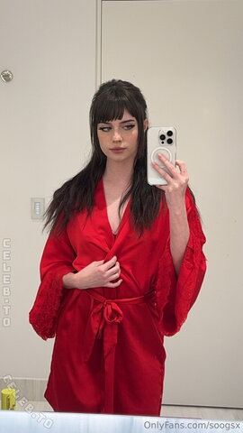 Soogsx nude photo 9